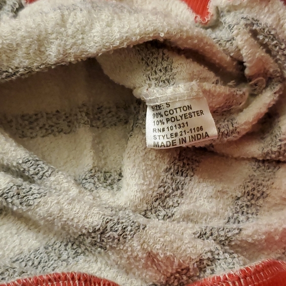 ⭐ 3/$15 ⭐ Charlotte Russe sweater - Picture 4 of 5